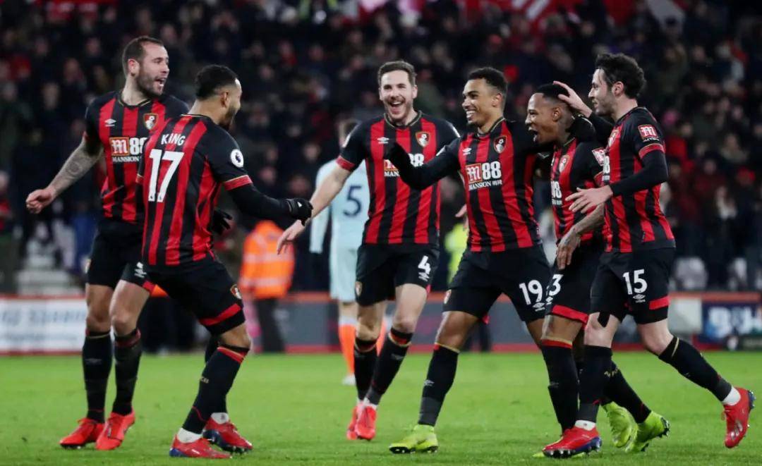 阿森纳客场不敌伯恩茅斯,遭遇连败 阿森纳客场不敌伯恩茅斯,遭遇连败